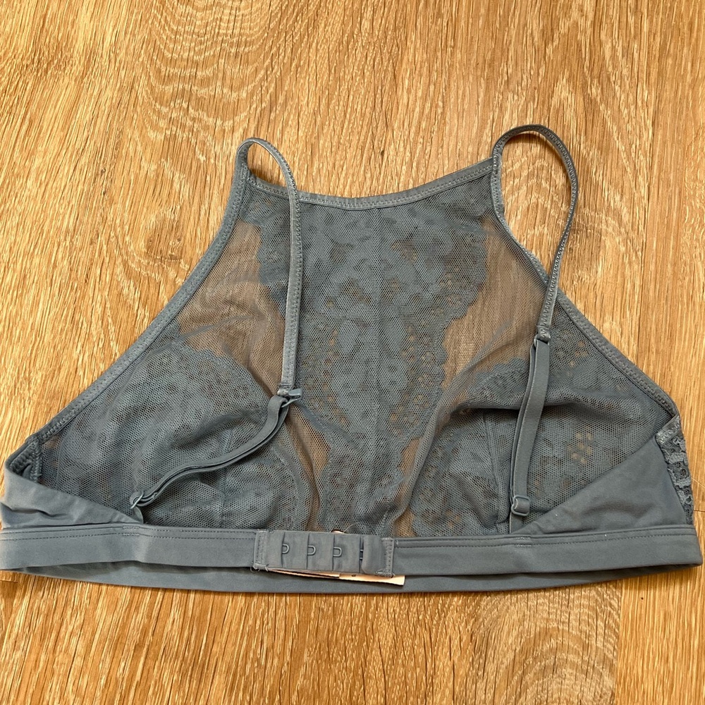 Victorias Secret High Neck Lace Bralette - Picture 2 of 3